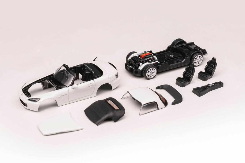 *PREORDER* MotorHelix 1:64 Honda S2000 (AP2) in Grand Prix White