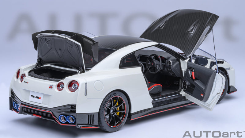 AUTOart 1:18 Nissan GT-R (R35) NISMO 2022 Special Edition in Brilliant White Pearl