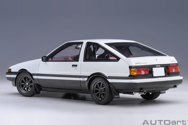 AUTOart 1:18 Toyota Sprinter Trueno (AE86) “Project D” Final Version