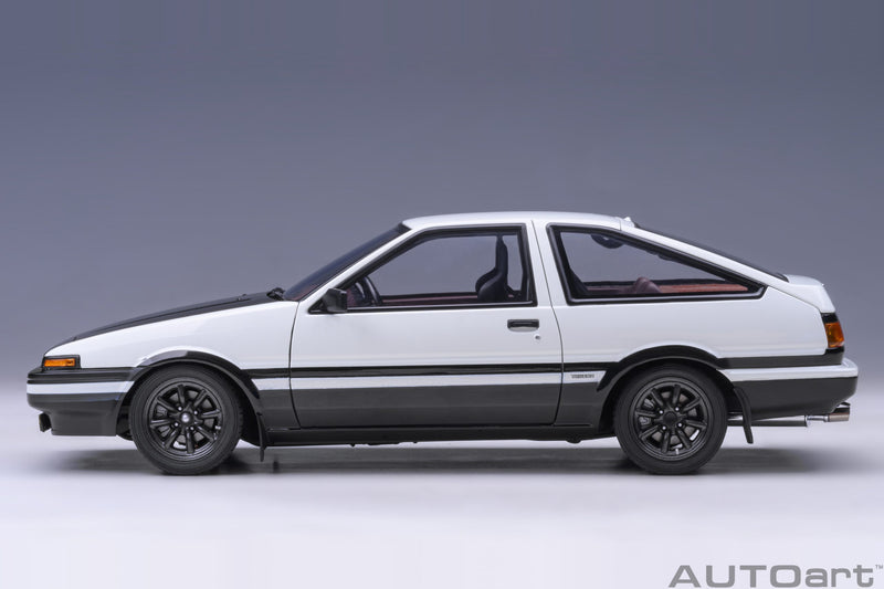 AUTOart 1:18 Toyota Sprinter Trueno (AE86) “Project D” Final Version