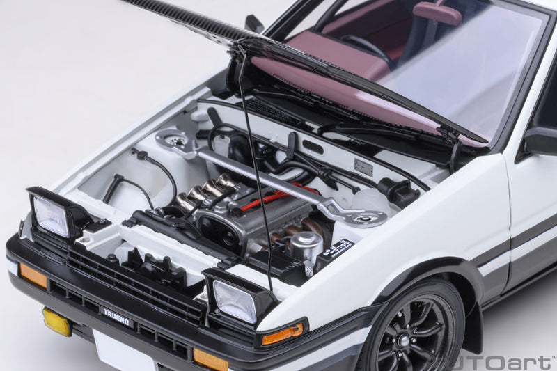 AUTOart 1:18 Toyota Sprinter Trueno (AE86) “Project D” Final Version