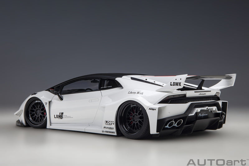 AUTOart 1:18 Lamborghini Huracan GT LBWK Silhouette Works in White