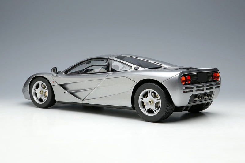 Make Up Co., Ltd / Eidolon 1:18 McLaren F1 Road Car 1994 in Magnesium Silver