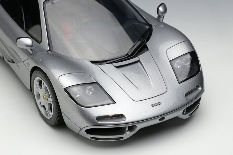 Make Up Co., Ltd / Eidolon 1:18 McLaren F1 Road Car 1994 in Magnesium Silver