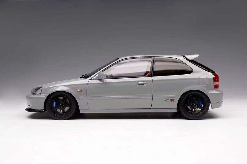 MotorHelix 1:18 Honda Civic Type-R Late Version (EK9) in Nardo Gray