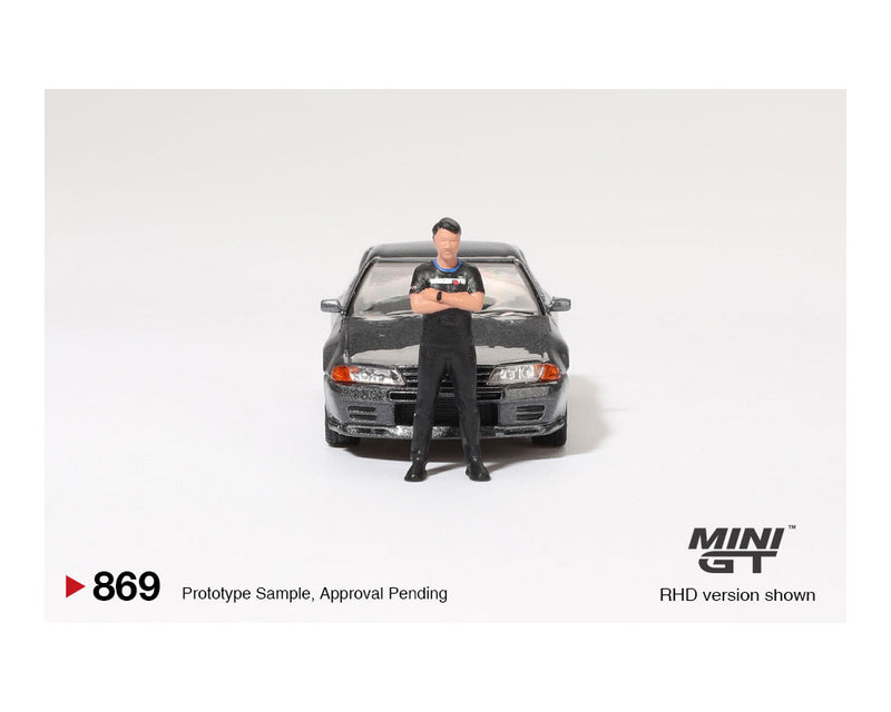 *PREORDER* MINI GT 1:64 Nissan Skyline GT-R (R32) Nismo Gunmetal with Matsuda Figure – Tsugio Matsuda Collection