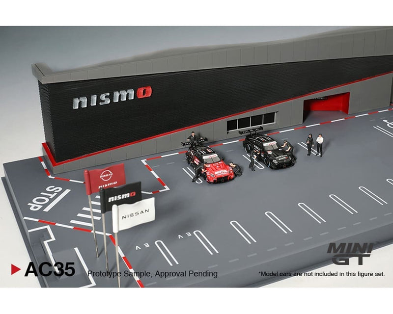 *PREORDER* MINI GT 1:64 Diorama Nissan Motorsports Nismo Operation