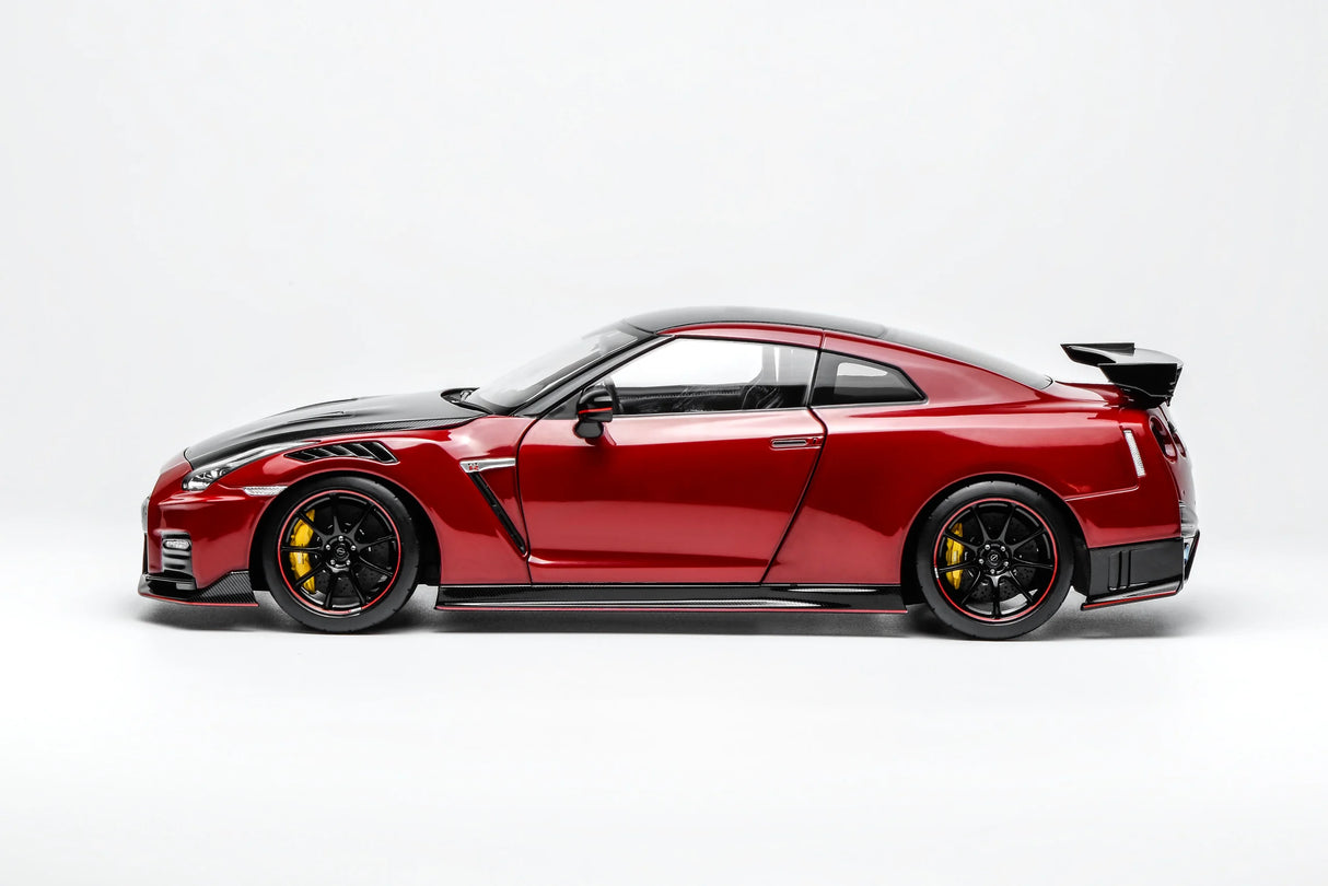MotorHelix 1:18 Nissan GT-R NISMO (R35) Special Edition 2022 Vibrant Red