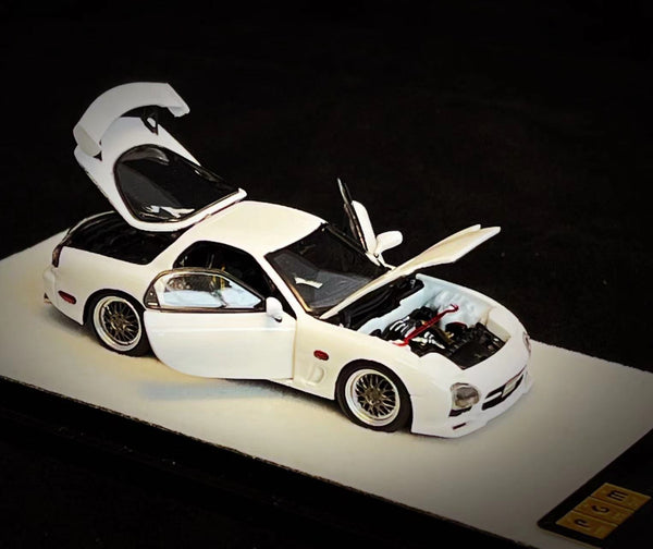 *PREORDER* PGM Models 1:64 Mazda RX-7 (FD3S) in White Standard Square Base Version