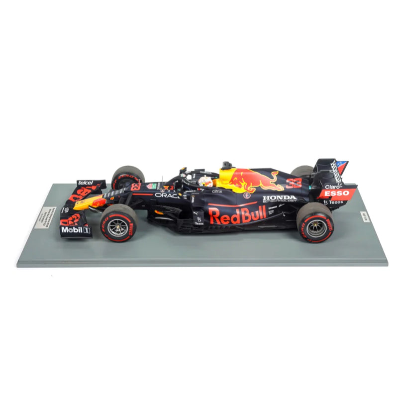 Spark Model 1:12 Red Bull Racing Honda RB16B No.33 Red Bull Racing - Winner Abu Dhabi GP 2021 - World Champion - Max Verstappen
