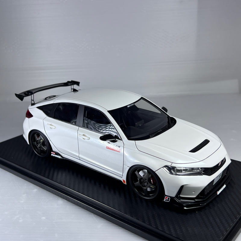 Peako Model x Ed Warehouse 1:18 Honda Civic Type-R (FL5) Spoon Sports Edition