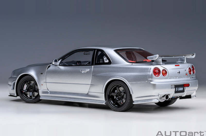 AUTOart 1:18 Nissan Skyline GT-R (R34) NISMO Z-Tune in Silver