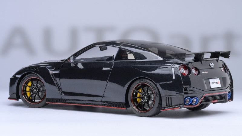 AUTOart 1:18 Nissan GT-R (R35) NISMO 2022 Special Edition in Meteor Flake Black Pearl