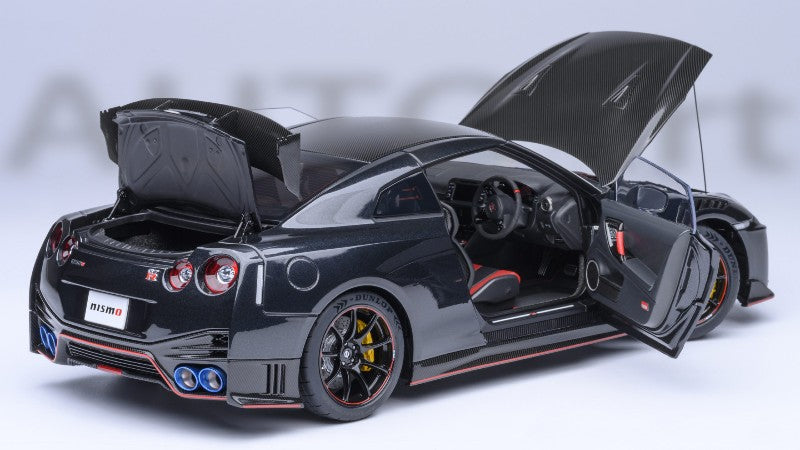 AUTOart 1:18 Nissan GT-R (R35) NISMO 2022 Special Edition in Meteor Flake Black Pearl