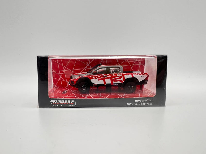 Tarmac Works 1:64 Toyota Hilux AXCR 2016 Car Show Edition - Joshua Tripp