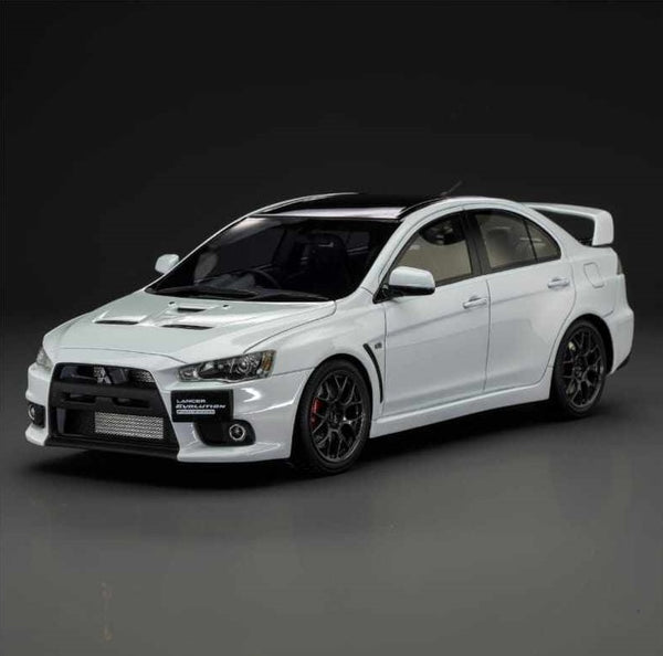 *PREORDER* One Model 1:18 Mitsubishi Lancer EVO X in White