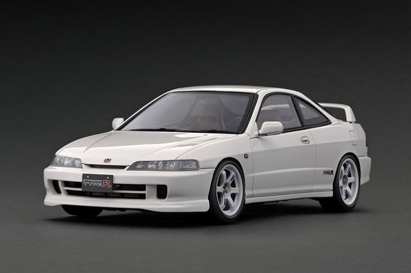 Ignition Model 1:18 Honda Integra Type-R (DC2) in White