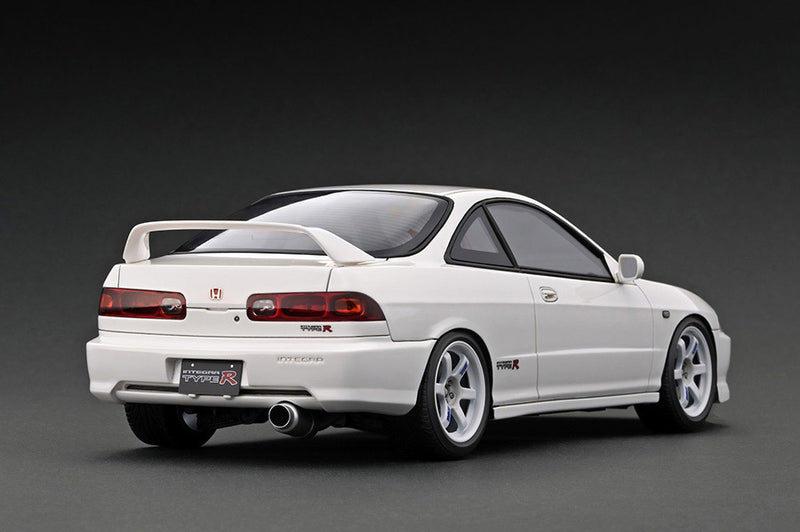 Ignition Model 1:18 Honda Integra Type-R (DC2) in White