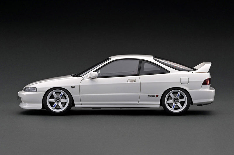 Ignition Model 1:18 Honda Integra Type-R (DC2) in White