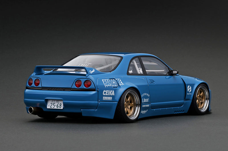 Ignition Model 1:18 Nissan Skyline GT-R (BCNR33) PANDEM in Blue with Skate Board