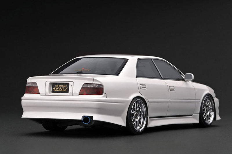 Ignition Model 1:18 Toyota Chaser (JZX100) VERTEX in Pearl White with Engine Display