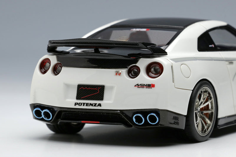 Make Up Co., Ltd / Eidolon 1:43 Nissan Skyline GT-R (2021) Mine's Edition