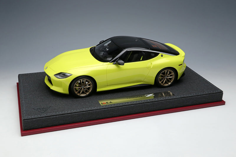 Make Up Co., Ltd / IDEA 1:18 Nissan Z "Proto spec" 2023 U.S. Specification in Ikazuchi Yellow