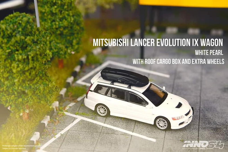 INNO Models 1:64 Mitsubishi Lancer EVO IX Wagon Pearl White with Cargo Box + Extra Wheels