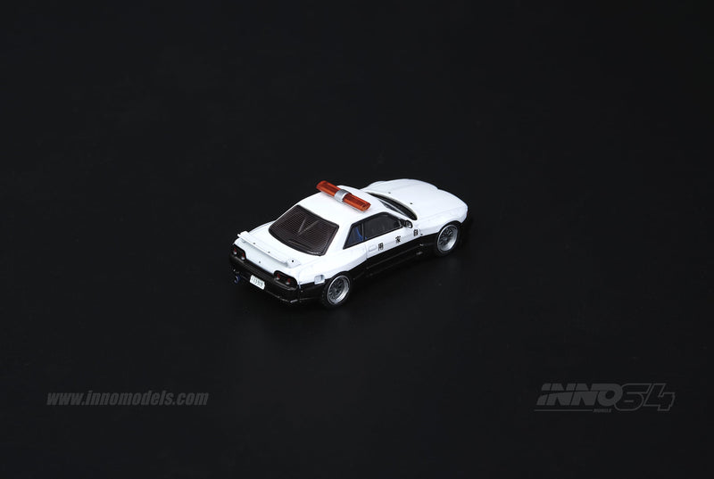 INNO Models 1:64 Nissan Skyline GT-R R32 Pandem Police Car