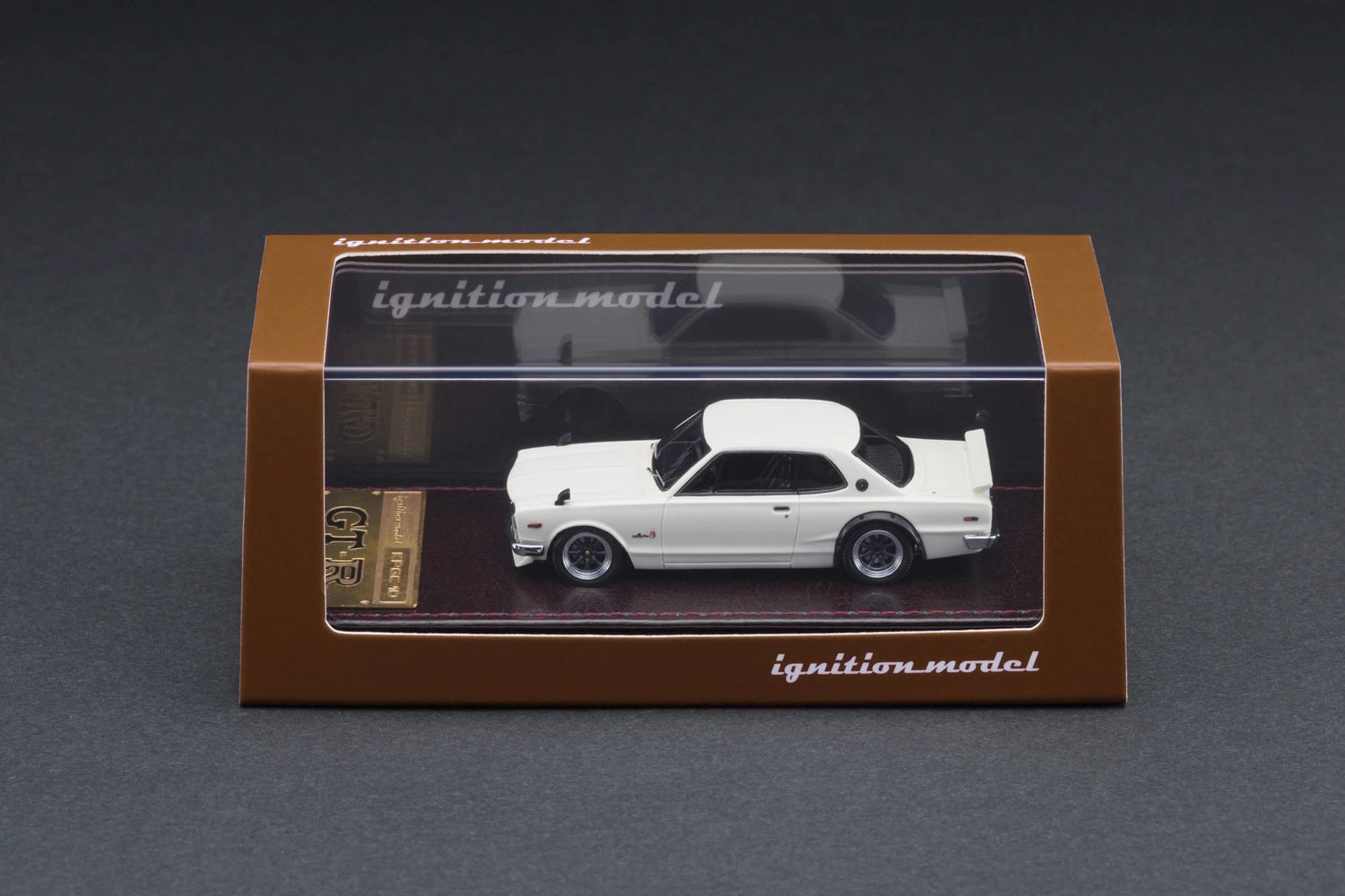 Ignition Model 1:64 Nissan Skyline 2000 GT-R (KPGC10) White