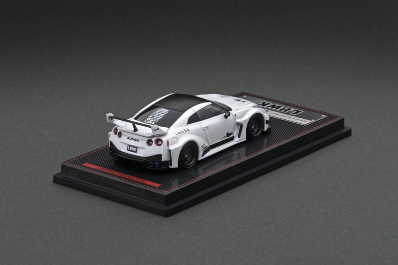 Ignition Model 1:64 Nissan Skyline GT-R 35GT-RR LBWK in Matte White Pearl