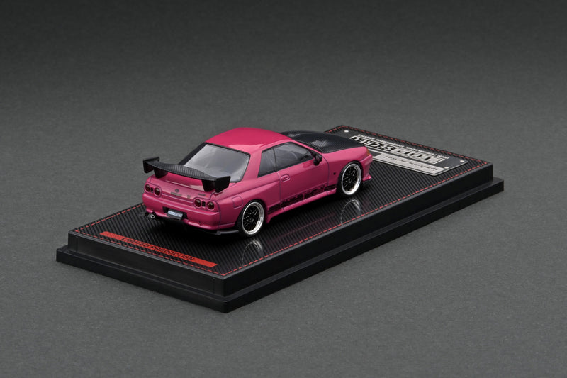 Ignition Model 1:64 Nissan Skyline GT-R (VR32) in Pink