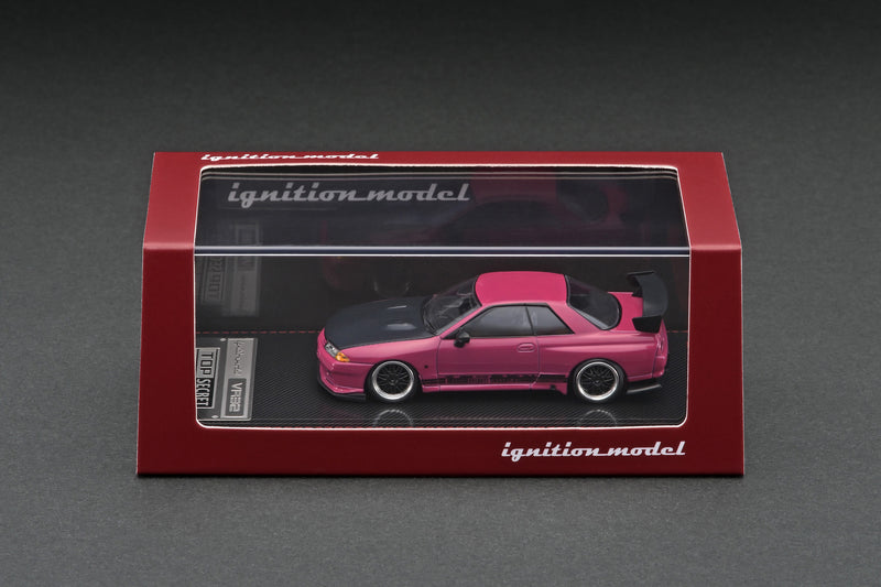 Ignition Model 1:64 Nissan Skyline GT-R (VR32) in Pink