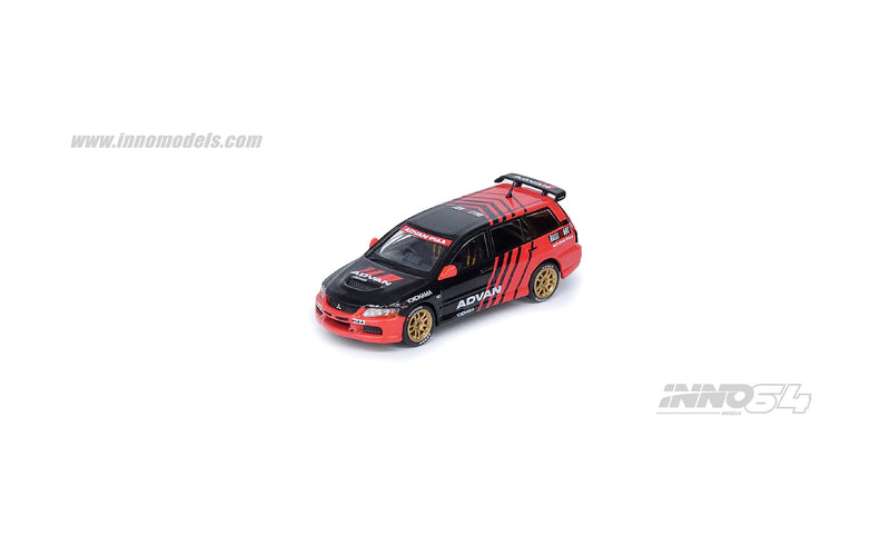 INNO Models 1:64 Mitsubishi Lancer EVO IX Wagon "ADVAN" Livery with Roof Cargo Box and Road Car Interior