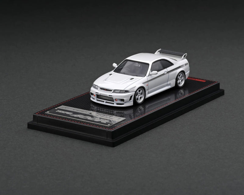 Ignition Model 1:64 Nissan Skyline GT-R (R33) 400R in Pearl White