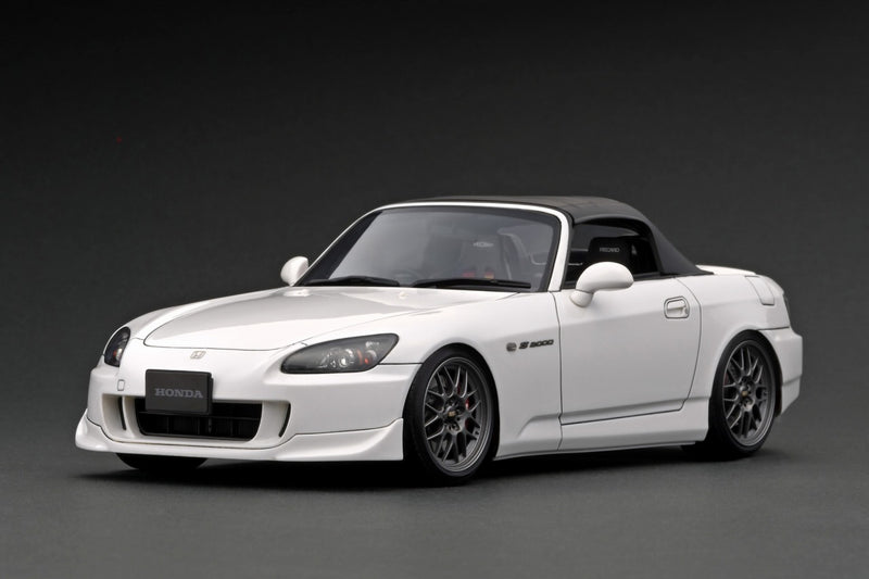 Ignition Model 1:18 Honda S2000 (AP2) in White