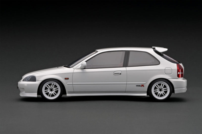 Ignition Model 1:18 Honda Civic (EK9) Type-R in White