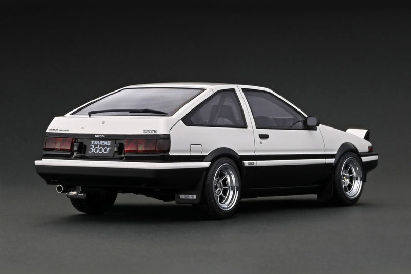 Ignition Model 1:18 Toyota Sprinter Trueno 3Dr GT Apex (AE86) in White & Black