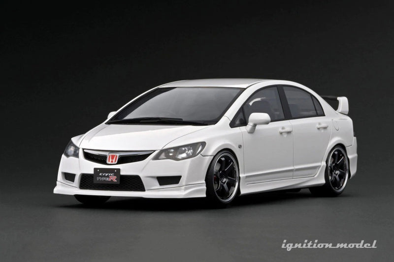 Ignition Model 1:18 Honda Civic Type-R (FD2) in White