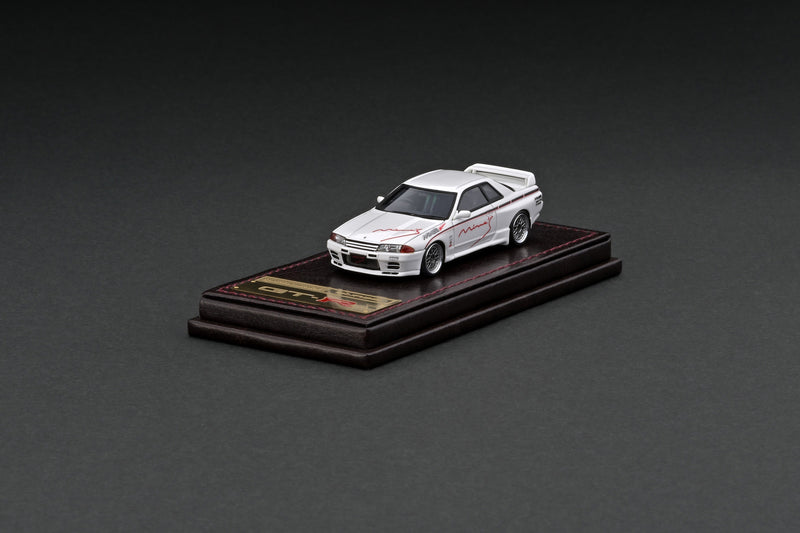 Ignition Model 1:64 Nissan Skyline GT-R (R32) MINE'S in White