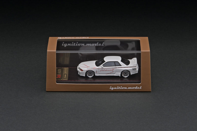 Ignition Model 1:64 Nissan Skyline GT-R (R32) MINE'S in White