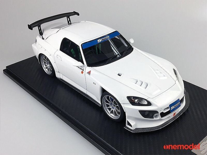 One Model 1:18 Honda AP1 S2000 Spoon Sports Street Version in Grad Prix White and Silver Wheel