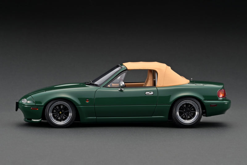 Ignition Model 1:18 Mazda EUNOS Roadster (NA) in Green