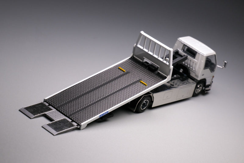 Peako Model x YES Model Flatbed Tow Truck in White V2