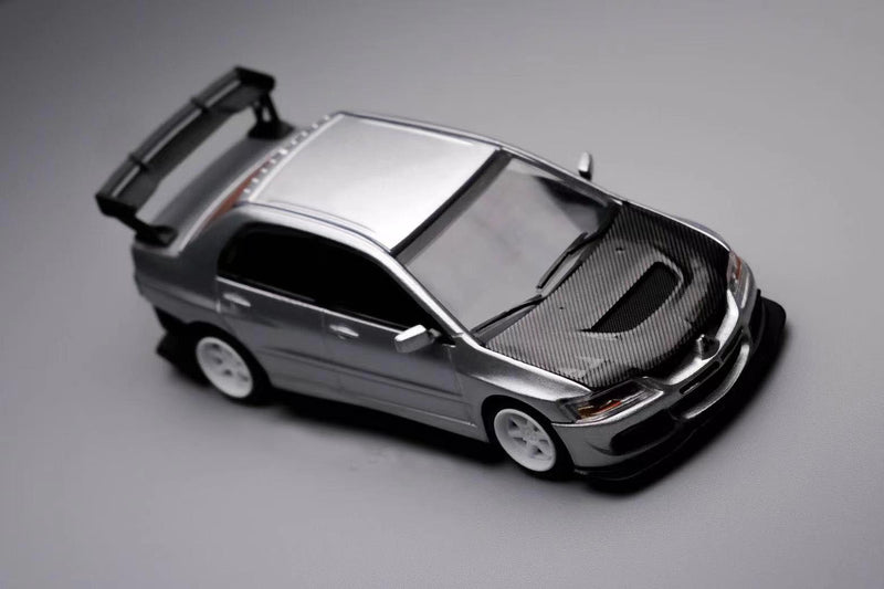 Peako Models 1:64 Mitsubishi 2006 Lancer Evolution VIII in Silver