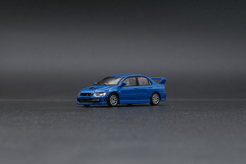 BM Creations 1:64 Mitsubishi Lancer EVO VII LHD in Blue