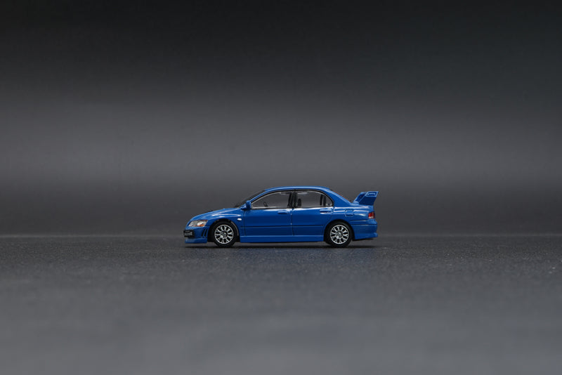 BM Creations 1:64 Mitsubishi Lancer EVO VII LHD in Blue