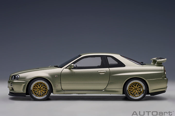 AUTOart 1:18 Nissan Skyline GT-R (R34) V-Spec II "NUR" in Millennium Jade with BBS LM Wheels