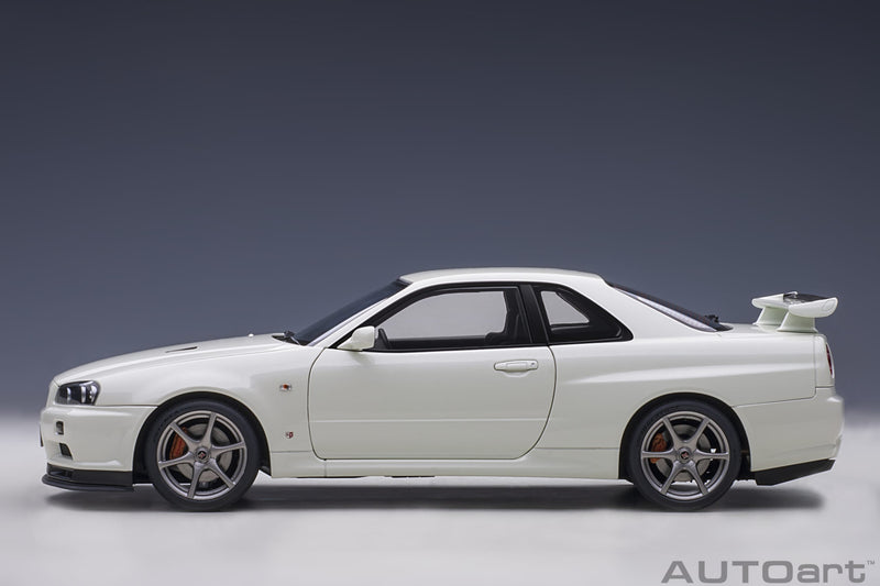 AUTOart 1:18 Nissan Skyline GT-R (R34) V-Spec II in White Pearl