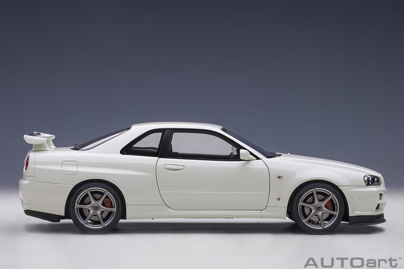 AUTOart 1:18 Nissan Skyline GT-R (R34) V-Spec II in White Pearl